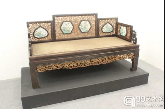 中国嘉德2013春拍预展现场-家具