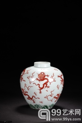 清雍正 矾红九龙罐 高18cm