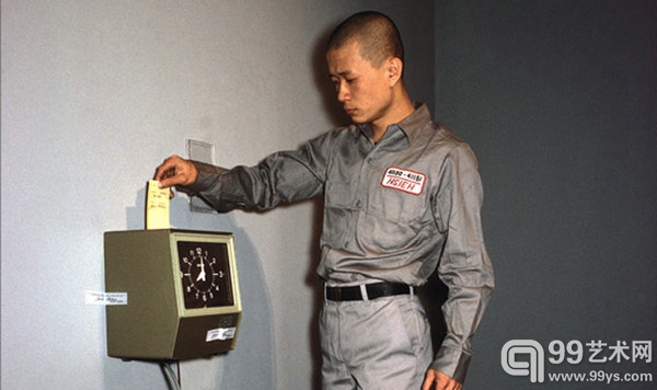 谢德庆，《一年行为表演1980－1981》(One Year Performances 1980-1981)，行为艺术作品（照片资料），1980－1981,