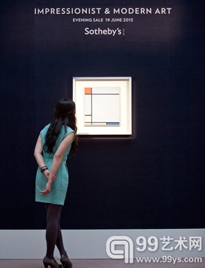 皮特·蒙德里安（Piet Mondrian）的一件纯朴展现其典型创作的典范之作——《红、黄、蓝的组合》（Composition with Red, Yellow and Blue，1927年）