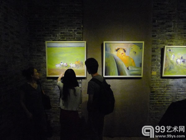 “候鸟——美院留学生群展”现场