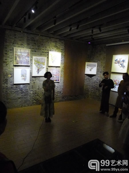 “候鸟——美院留学生群展”现场