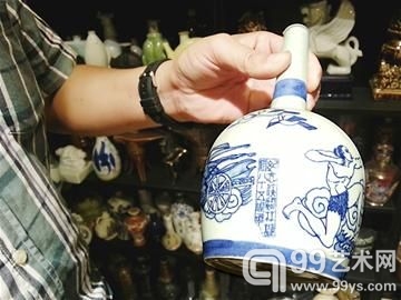成都收藏家藏的酒瓶酒罐