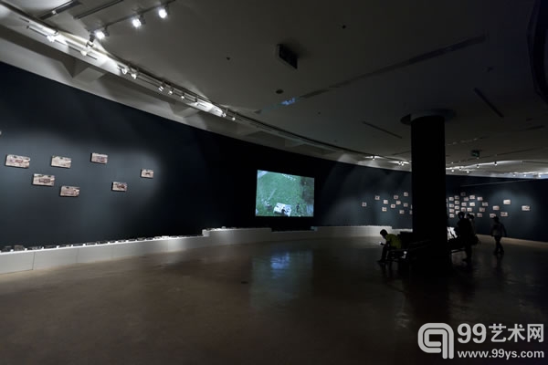 “废墟——李纲水墨方式的再解组”展览现场