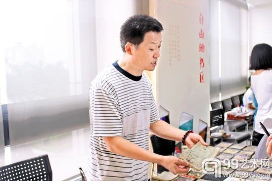 小人书身价飞涨 论套卖叫价数千