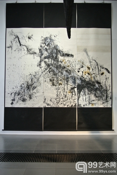 北京服装学院讲师李飒参展作品《依法常》