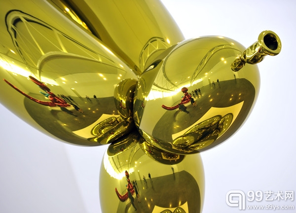杰夫·昆斯于纽约高古轩画廊展出的其中一件作品细节图