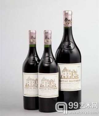 侯伯王1961年（12瓶）- 估价：19万至32万港元／2万5,000至4万美元