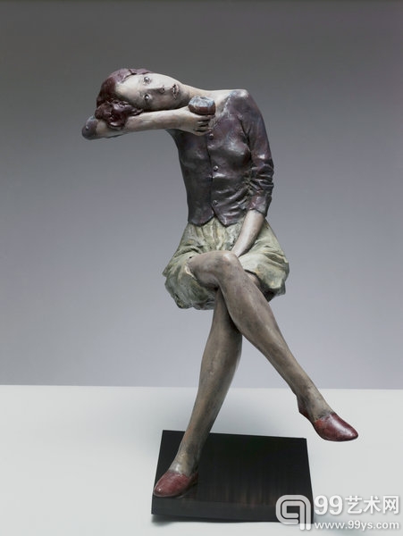 向京  葡萄酒  雕塑  47×29×37cm  1995年  玻璃钢着色
