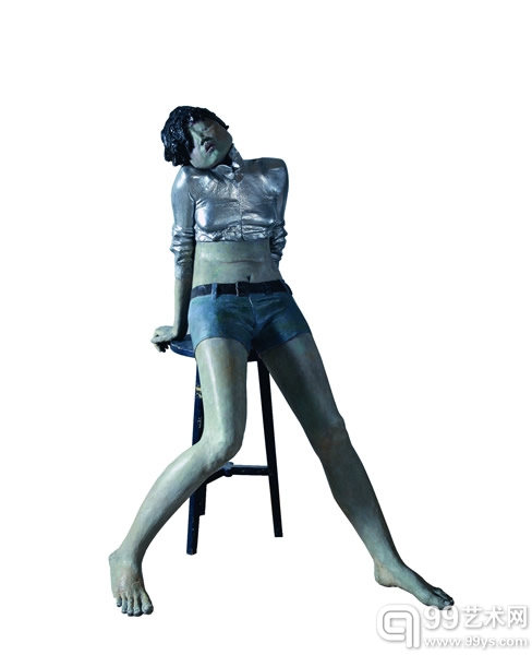 向京  空房间  雕塑  70×50×35cm  1998年  玻璃钢着色.