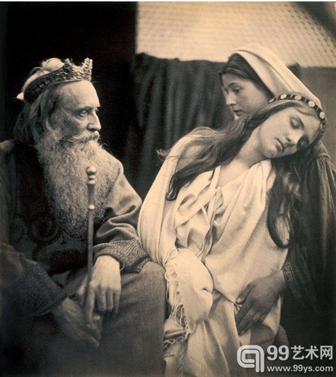 盘点：卡梅隆夫人在玻璃屋拍的十二年人物肖像