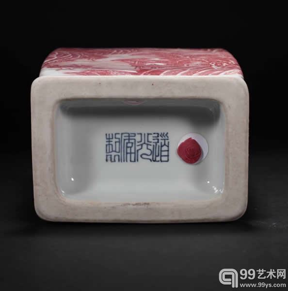 清道光 釉里红“渔樵耕读”纹方瓶（3）