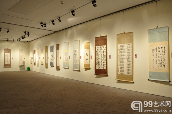 “历尽风波岁月深”刘涌收藏展现场