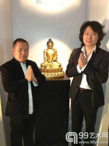 郑华星(左)与一西平措