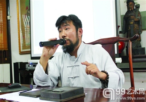 著名鉴定家、收藏家，上海名家艺术研究协会会长曹公度在常熟开讲艺术品收藏。