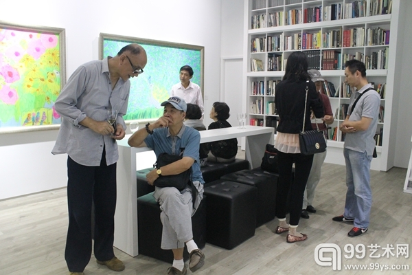 丁雄泉文献厅呈现丁雄泉历史档案与“心中的蓝天”精品特展”