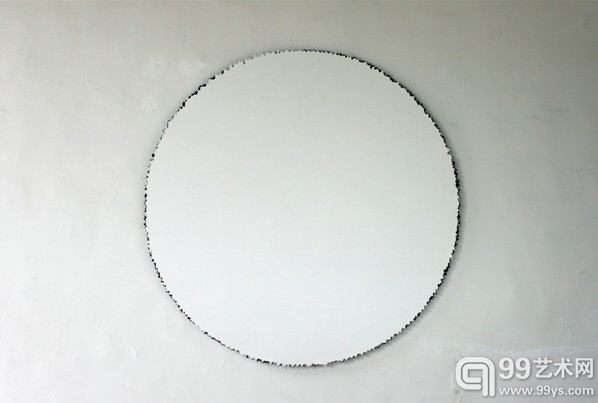 杨心广，圆，2012，木，丙烯颜料，120X120cm