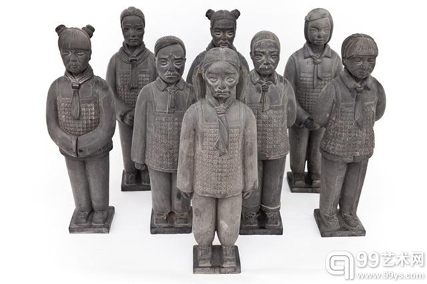 “女版兵马俑”正在上海展出