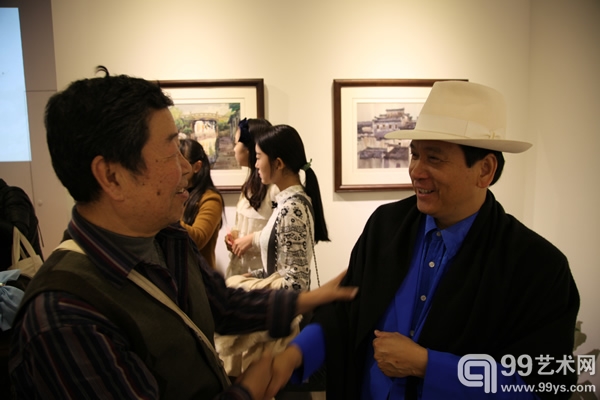 白统绪水彩艺术精品展暨仟僖雅画廊开幕展现场