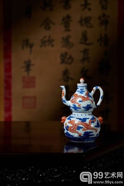 清乾隆 青花矾红云龙纹温酒壶  高19cm  “养和堂制”款