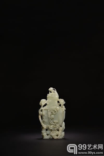 清乾隆 花开富贵白玉瓶 2240000-2800000