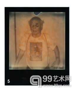 别不小心就艺术了“写狂老人”荒木经惟