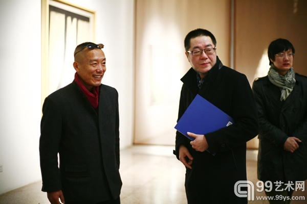 郭工王璜生在展览现场