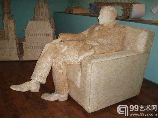 克罗地亚艺术家12万根火柴打造“教父”