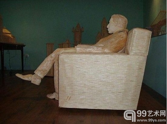 克罗地亚艺术家12万根火柴打造“教父”