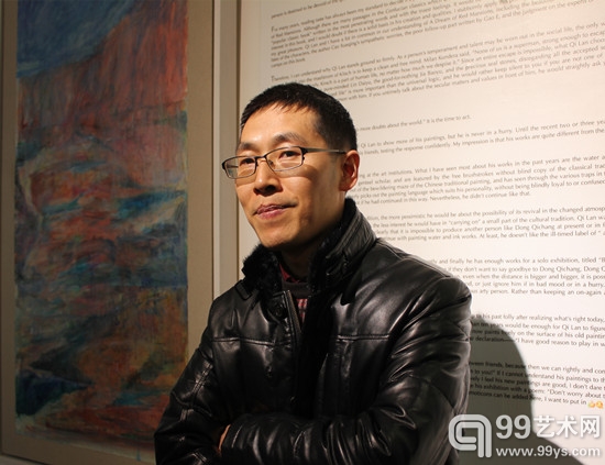 艺术家漆澜在展览现场接受99艺术网采访