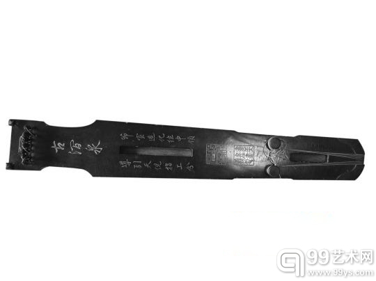 明初古琴“古涧泉”，仲 尼 式 ，约200万元。