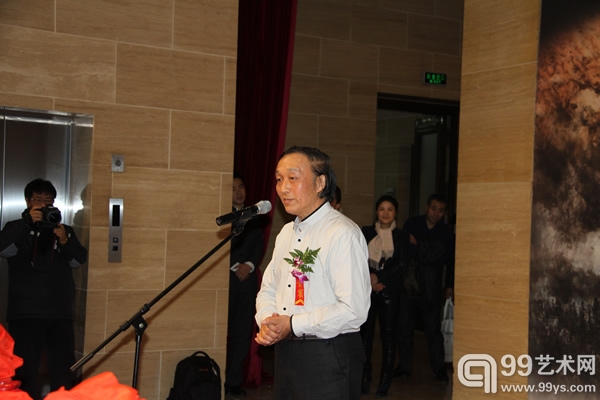 艺术家师恩钊致答谢词