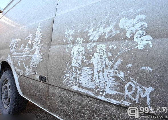 英送货员货车灰尘上作画受热捧