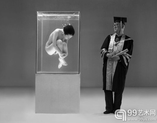 苏紫紫裸体行为艺术