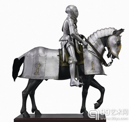 甲胄也是劳德收藏的一部分