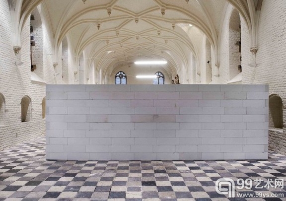 马克·曼德斯（Mark Manders）个展在米德尔堡开幕