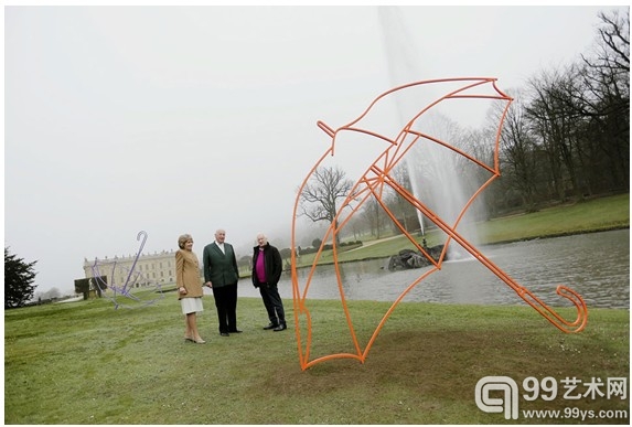 3月16日，迈克尔•克雷格•马丁（Michael Craig-Martin）的一场稀有展览将在查茨沃斯庄园（Chatsworth）开幕，展览将展出他近期的全部作品。