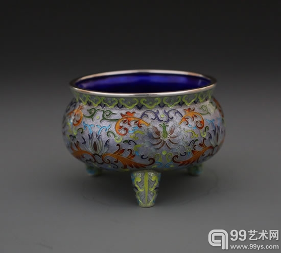 熊松涛  银胎珐琅缠枝莲纹三足香炉