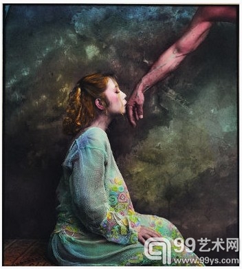 索德克喜欢拍女人尤其是裸女，并且不希望被赋予太多沉重的意义。
