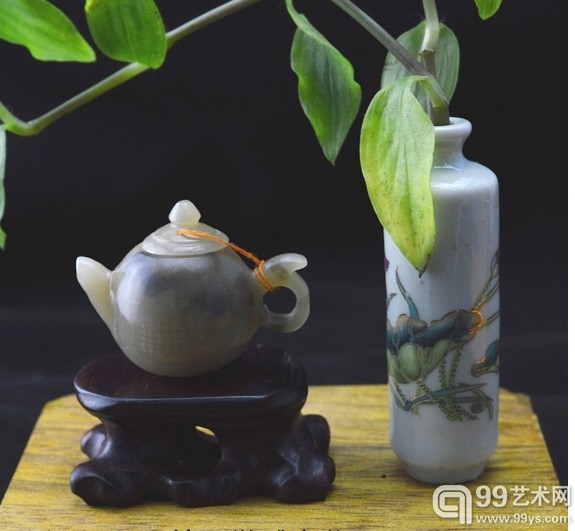 巴林石微雕壶艺