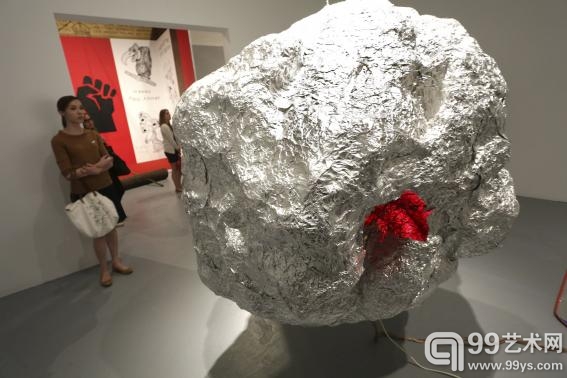  麦克•凯利（Mike Kelley）