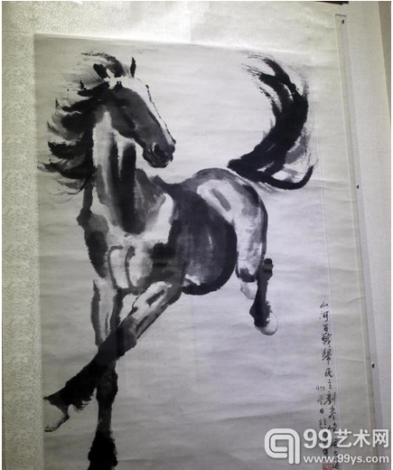 图为徐悲鸿画作《奔马》