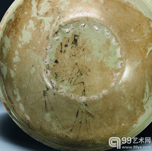 侈口秘色瓷碗外壁仕女图