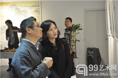 中央美术学院副教授，知名山水画家丘挺先生和艺术家林淼女士