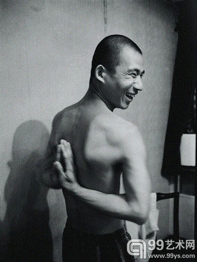 艺术家方力钧