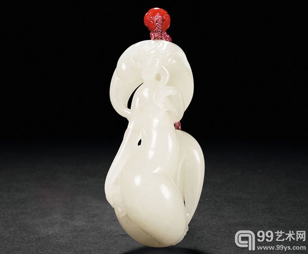 11240-吴德昇-和田玉籽料裸女把件