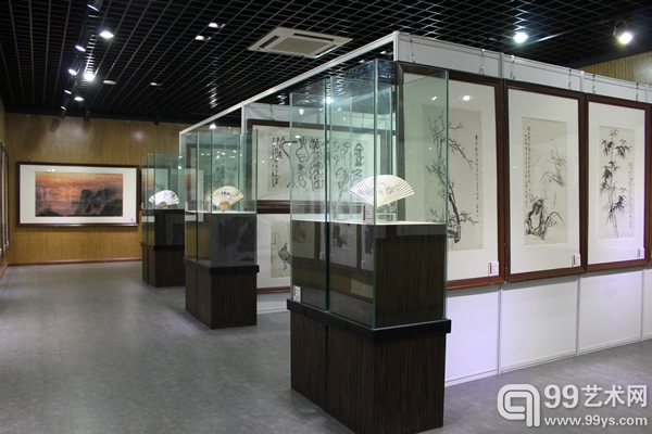 成都八益2014春季艺术品拍卖会精品预展现场