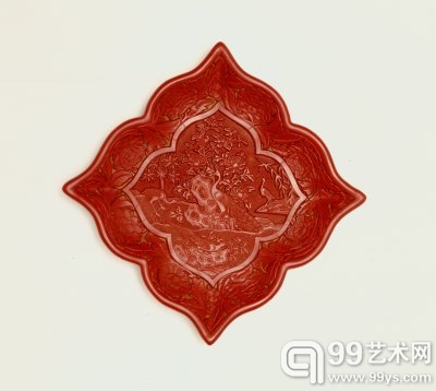 明早期剔红五禽图菱花式盘