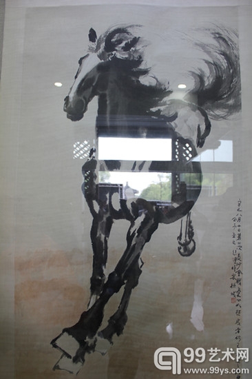 徐悲鸿经典作品《奔马》