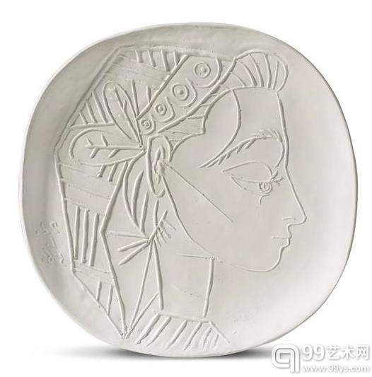《贾桂琳侧面头像》彩陶盘 1956年